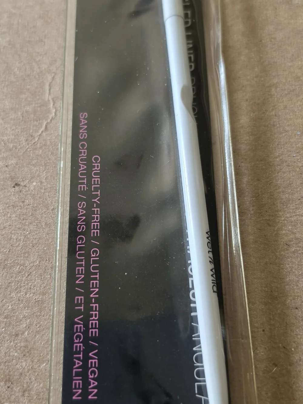 Wet n Wild 4 Piece- White Handle Makeup Brush Set with Pink Bristles -New